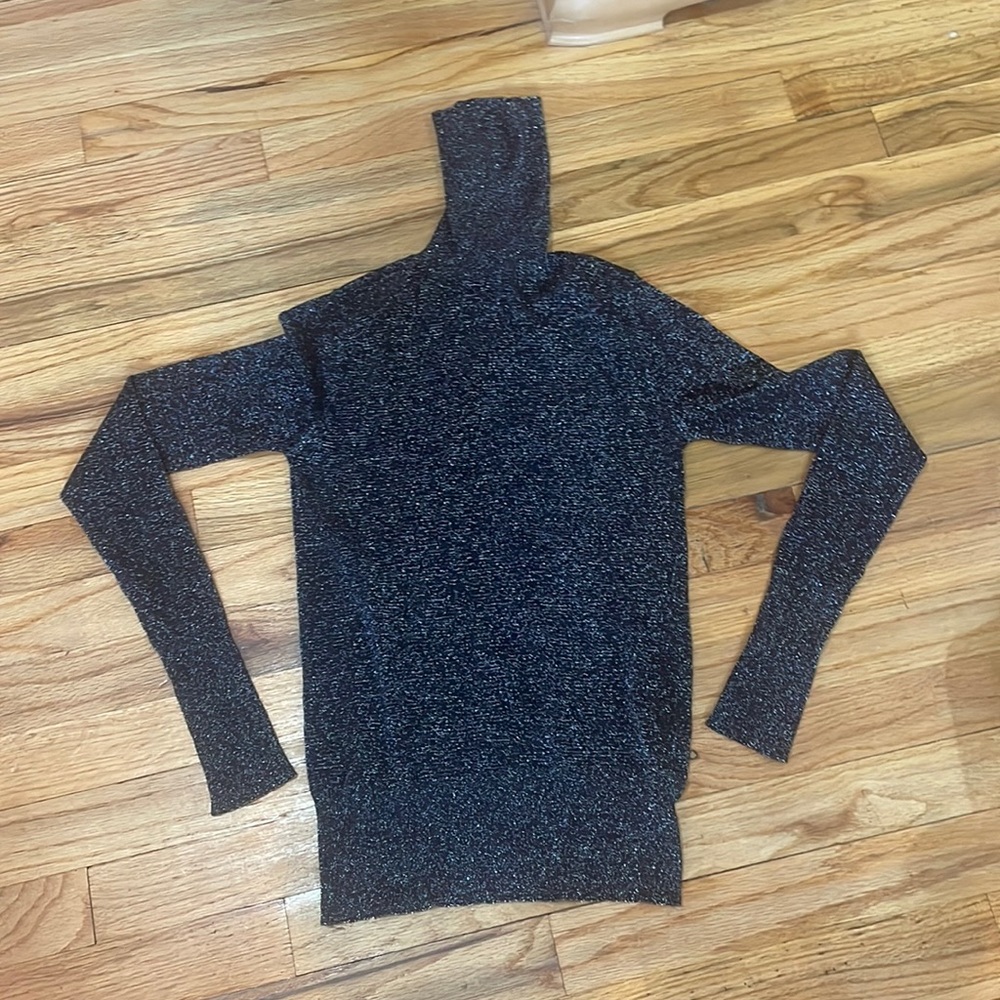 Sparkle turtleneck